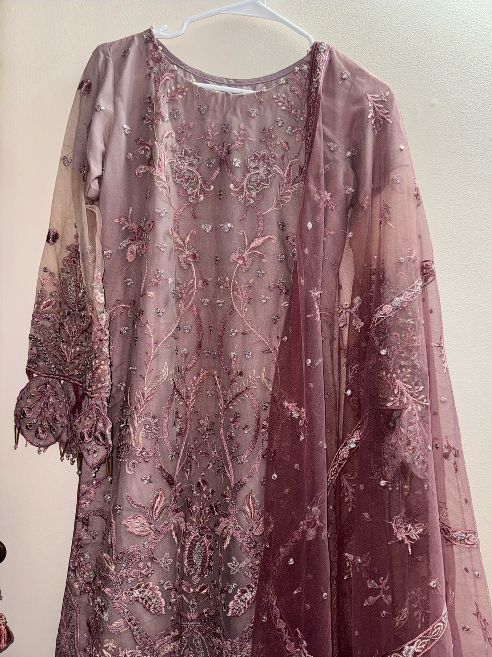 Pakistani Embroidered 3pcs Outfit